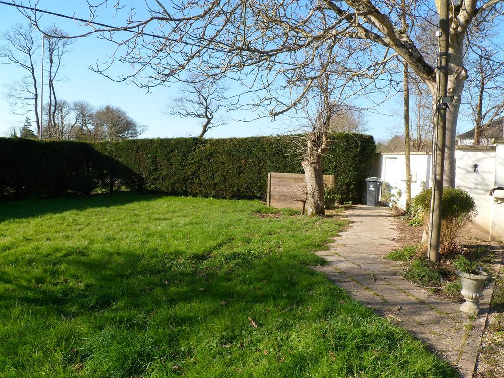 Farmhouse In An Amazing Private Park Guest House Vannes Exterior foto